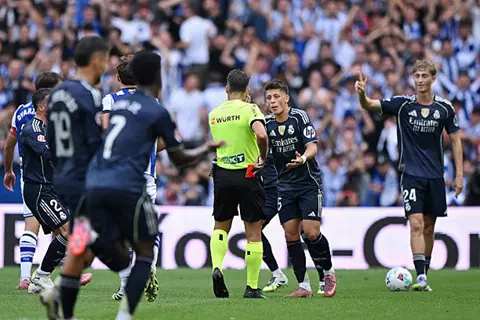 آس: ريال مدريد لجأ للمحكمة الرياضية.. وعقوبة هويسين نهائية